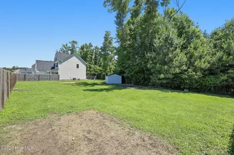 121 Barnhouse Road Jacksonville NC 28546