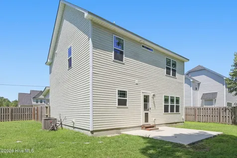 121 Barnhouse Road Jacksonville NC 28546