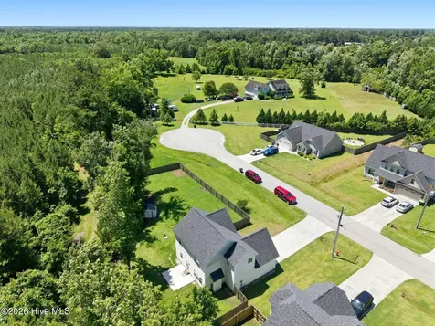 121 Barnhouse Road Jacksonville NC 28546