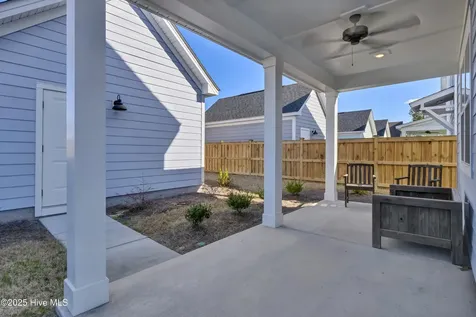 5201 Frying Pan Row Wilmington NC 28412