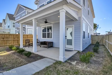 5201 Frying Pan Row Wilmington NC 28412