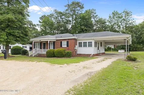 1922 N Berkeley Boulevard Goldsboro NC 27534