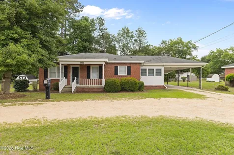 1922 N Berkeley Boulevard Goldsboro NC 27534