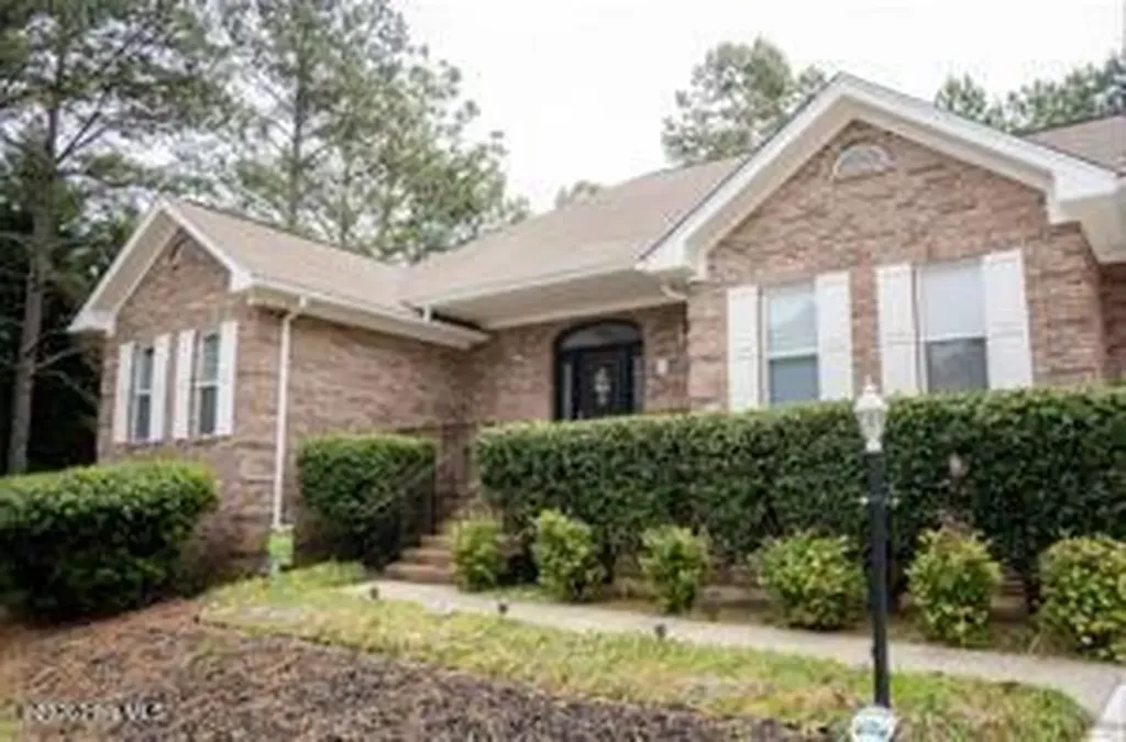 8 Tull Lane Pinehurst NC 28374