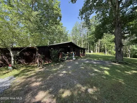 86 Alpaca Lane Murphy NC 28906