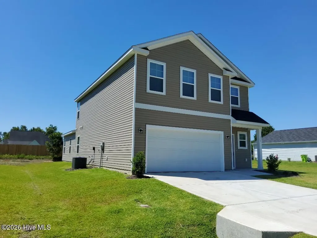 517 Sandy Hollow Drive Jacksonville NC 28540