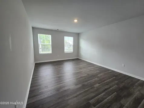 517 Sandy Hollow Drive Jacksonville NC 28540