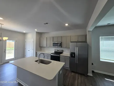 517 Sandy Hollow Drive Jacksonville NC 28540