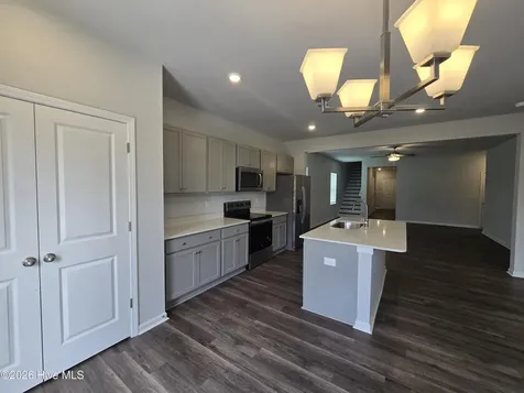 517 Sandy Hollow Drive Jacksonville NC 28540