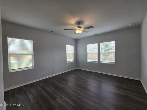517 Sandy Hollow Drive Jacksonville NC 28540