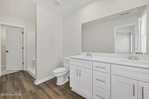 24 W Farley Drive Hampstead NC 28443