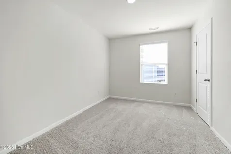 24 W Farley Drive Hampstead NC 28443