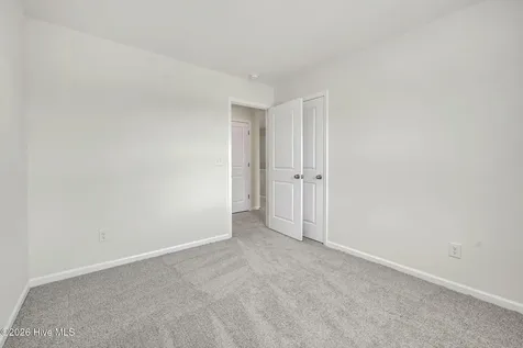 24 W Farley Drive Hampstead NC 28443