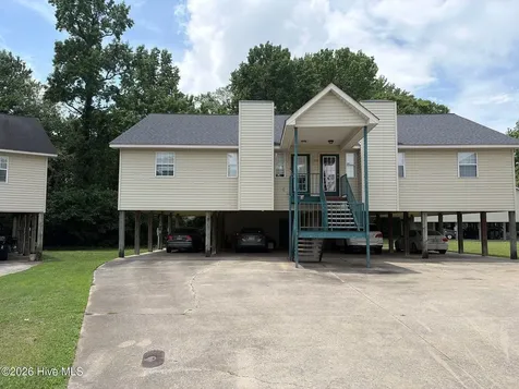 102 Derwent Court Greenville NC 27858