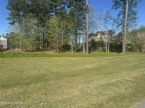 13 Christine Court Hertford NC 27944