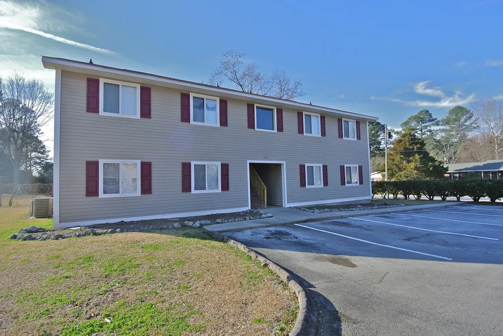 1729 Elmwood Street New Bern NC 28560