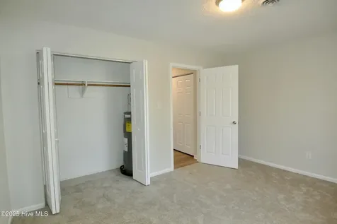 1729 Elmwood Street New Bern NC 28560