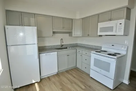 1729 Elmwood Street New Bern NC 28560