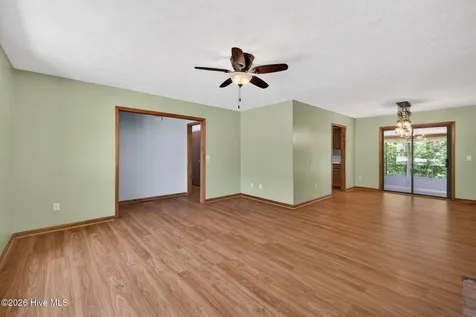 4621 Indian Trail Wilmington NC 28412