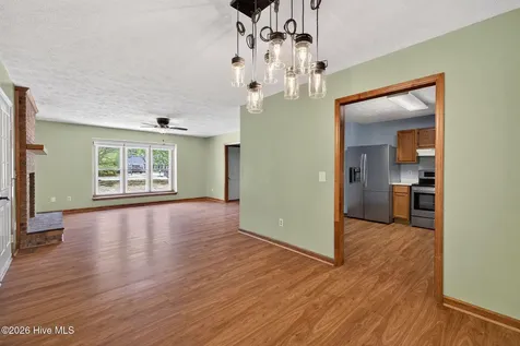 4621 Indian Trail Wilmington NC 28412