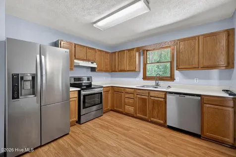 4621 Indian Trail Wilmington NC 28412