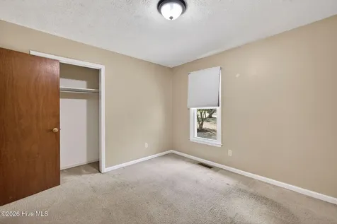 4621 Indian Trail Wilmington NC 28412