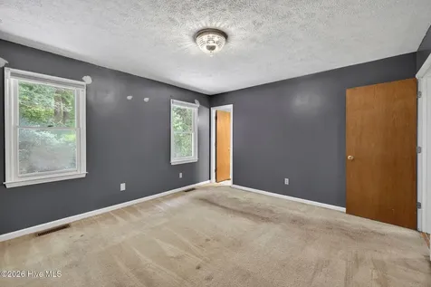 4621 Indian Trail Wilmington NC 28412
