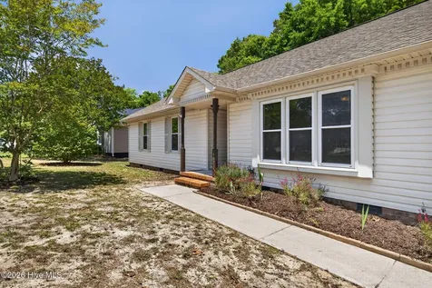 4621 Indian Trail Wilmington NC 28412