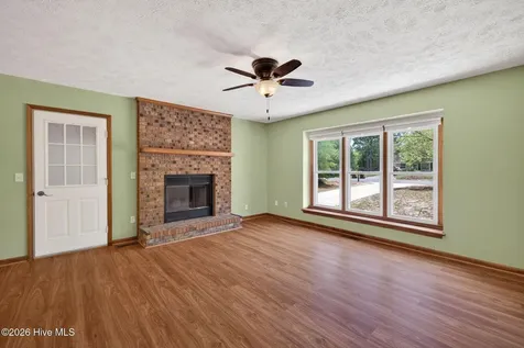 4621 Indian Trail Wilmington NC 28412