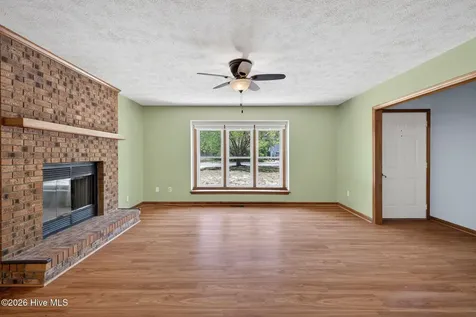 4621 Indian Trail Wilmington NC 28412