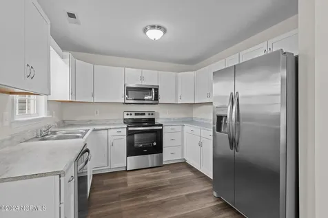 104 Blue Bird Lane Newport NC 28570
