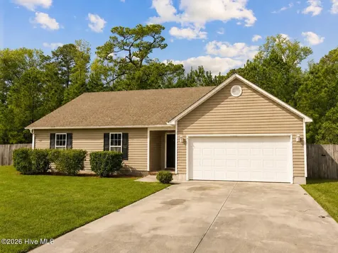 104 Blue Bird Lane Newport NC 28570