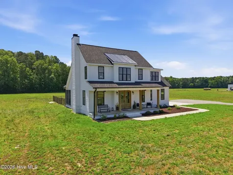 2336 Soddy Lane Grimesland NC 27837