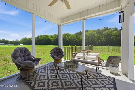 2336 Soddy Lane Grimesland NC 27837