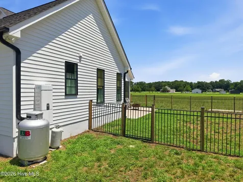 2336 Soddy Lane Grimesland NC 27837