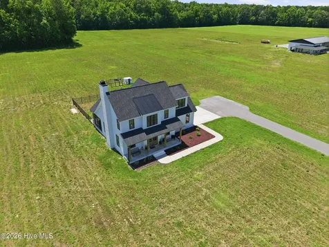2336 Soddy Lane Grimesland NC 27837