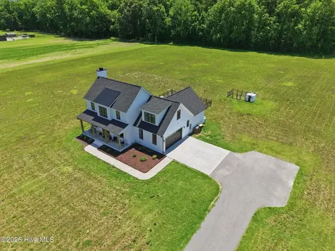 2336 Soddy Lane Grimesland NC 27837