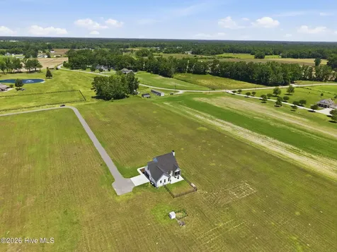2336 Soddy Lane Grimesland NC 27837