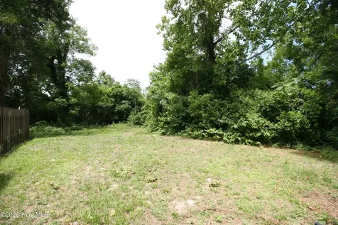 812 S 5th Avenue Wilmington NC 28401