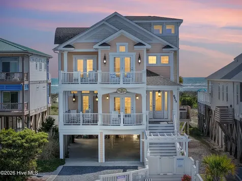 6925 Kings Lynn Drive Oak Island NC 28465