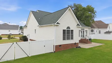 3702 Baybrooke Drive W Wilson NC 27893