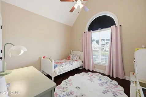 2128 Cherrytree Lane Winterville NC 28590