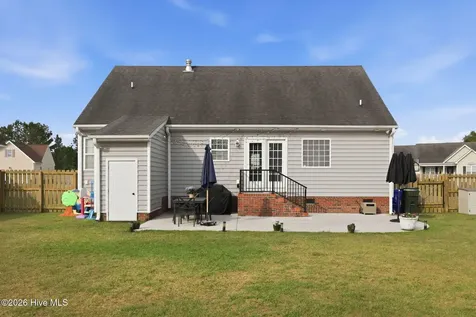 2128 Cherrytree Lane Winterville NC 28590