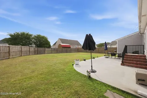2128 Cherrytree Lane Winterville NC 28590