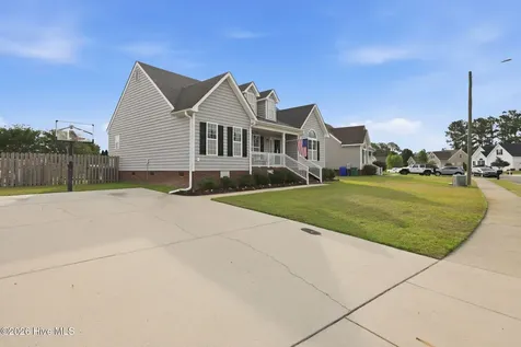 2128 Cherrytree Lane Winterville NC 28590