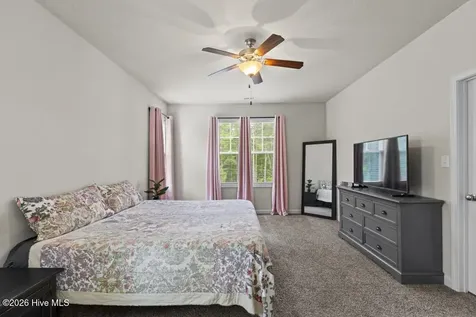 621 Winfall Drive Holly Ridge NC 28445
