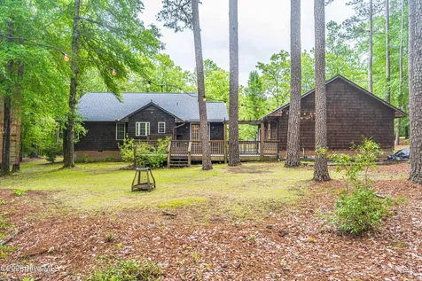 707 Alexander Drive Aberdeen NC 28315