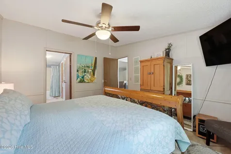 133 Rhodes Haven Drive Columbia NC 27925