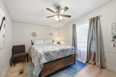 133 Rhodes Haven Drive Columbia NC 27925
