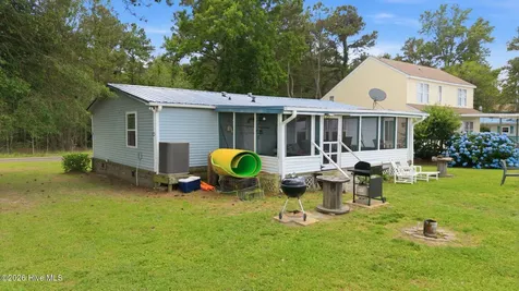 133 Rhodes Haven Drive Columbia NC 27925